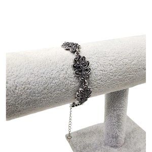 vintage floral antique silver tone swirl pattern dark chrystal adjustable bracel
